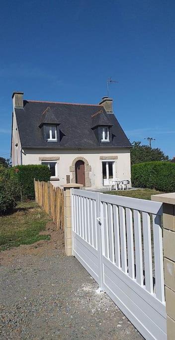Maison Bretonne Plourhan Extérieur photo